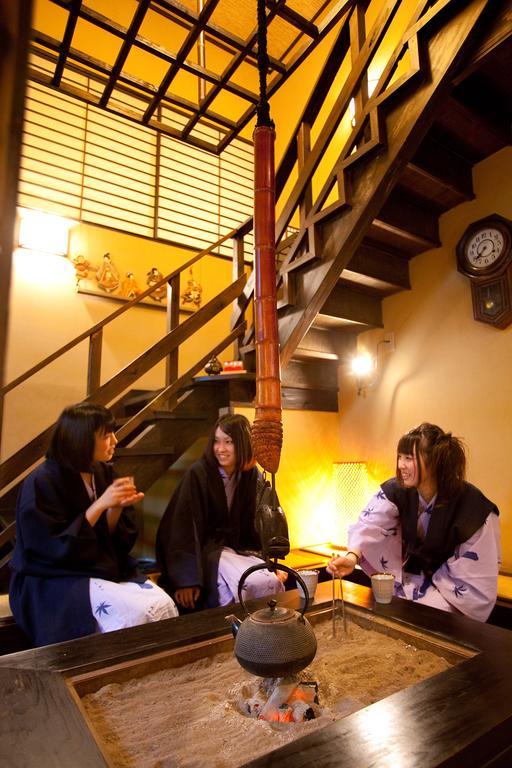 Tabi No Yado Satsuki Hotel Хита Екстериор снимка