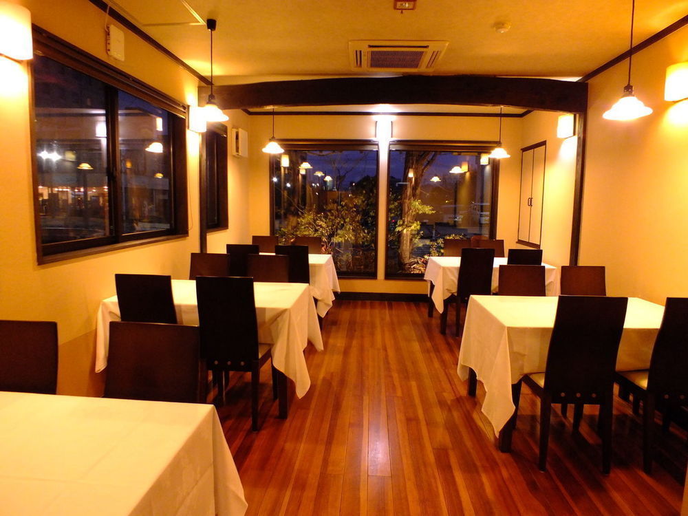 Tabi No Yado Satsuki Hotel Хита Екстериор снимка
